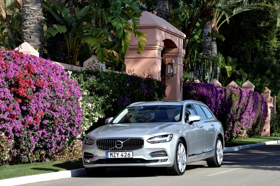 Volvo V90 D5 Inscription 2016 года  (фото 25 из 31)